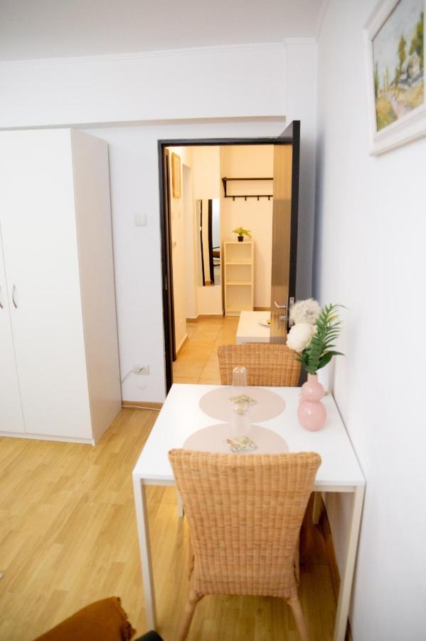 City Central Studio , Ploiesti Ngoại thất bức ảnh