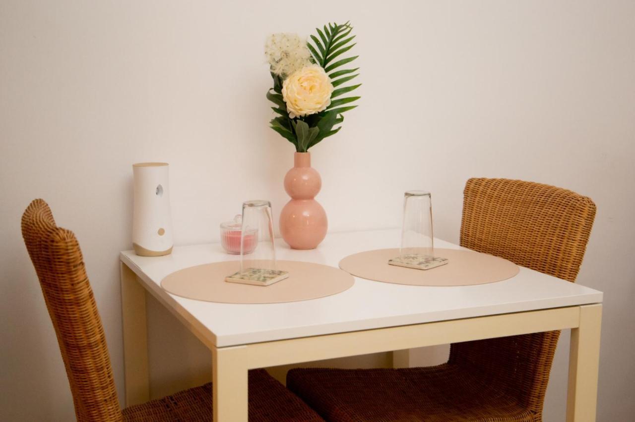 City Central Studio , Ploiesti Ngoại thất bức ảnh